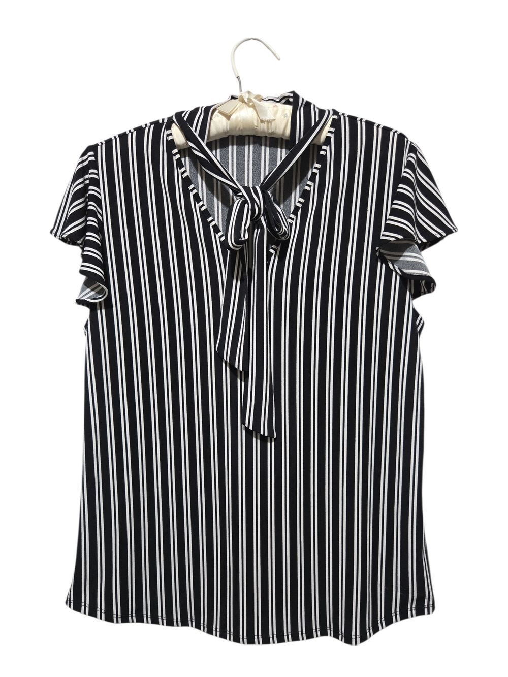 Adrianna Papell Striped Tie-Neck Black & White Blouse Flutter Sleeves Size Large